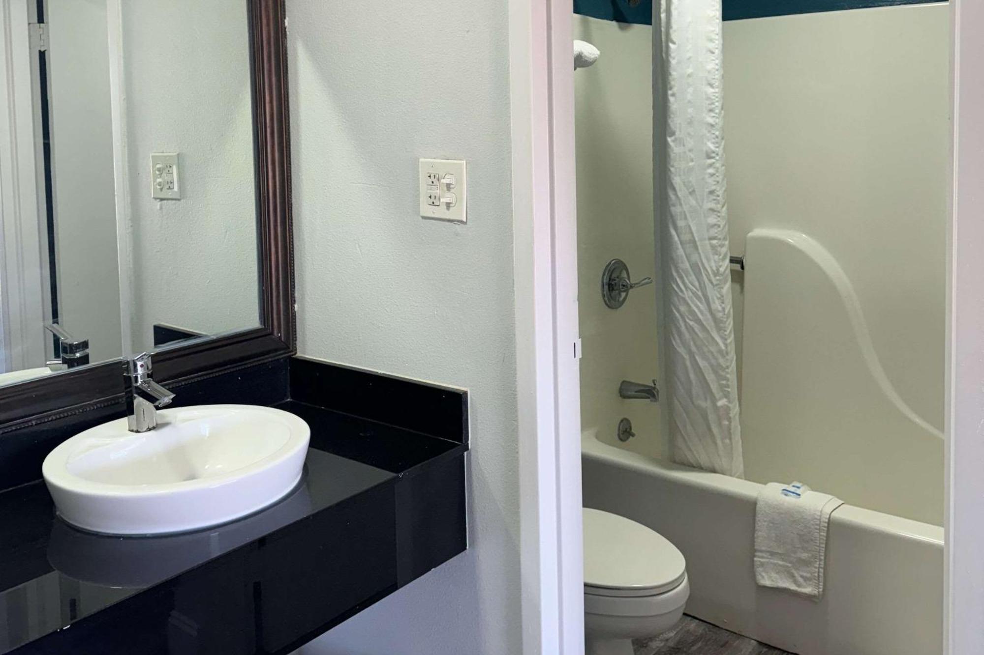 Rodeway Inn West Memphis Zewnętrze zdjęcie