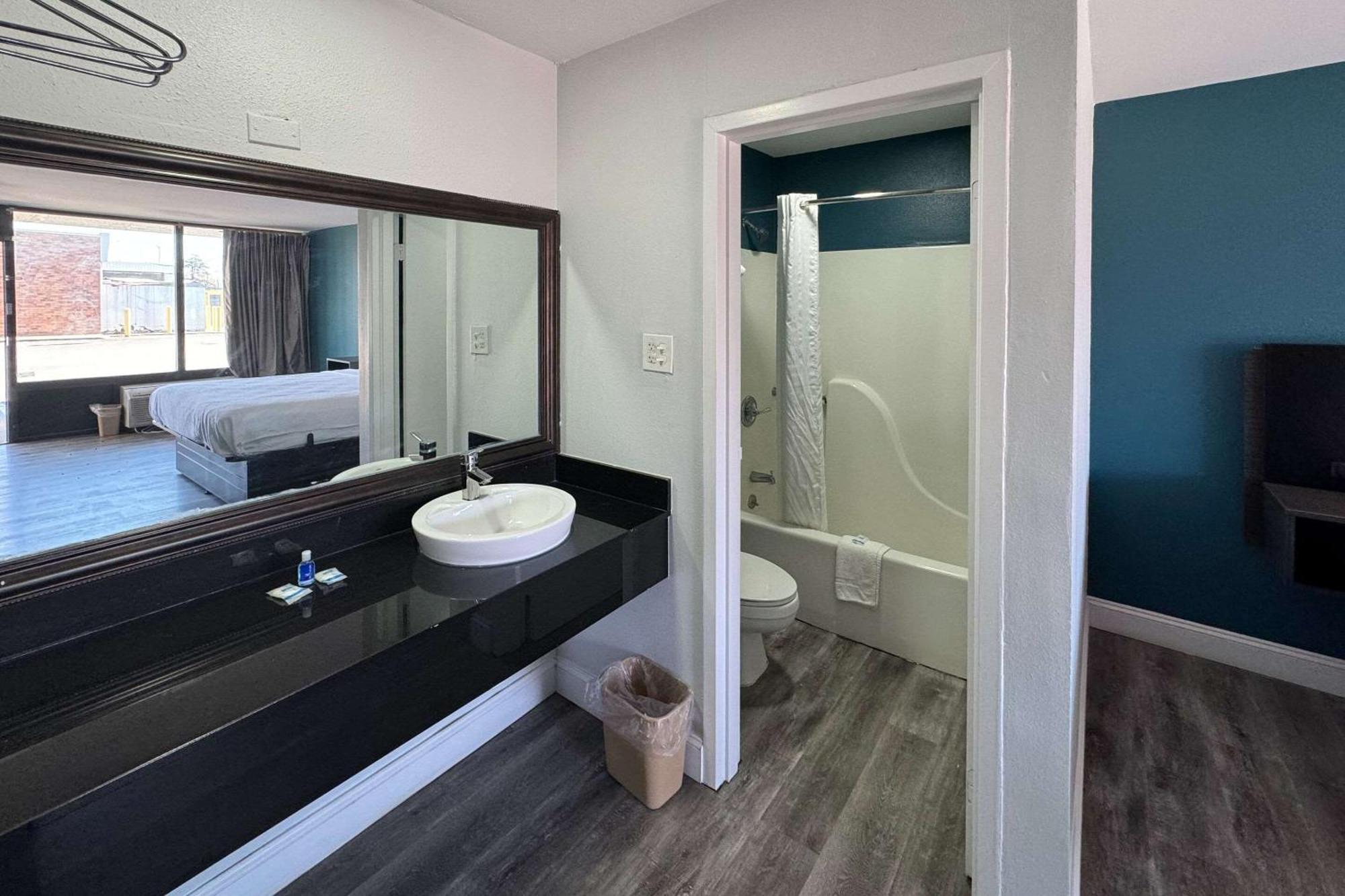 Rodeway Inn West Memphis Zewnętrze zdjęcie