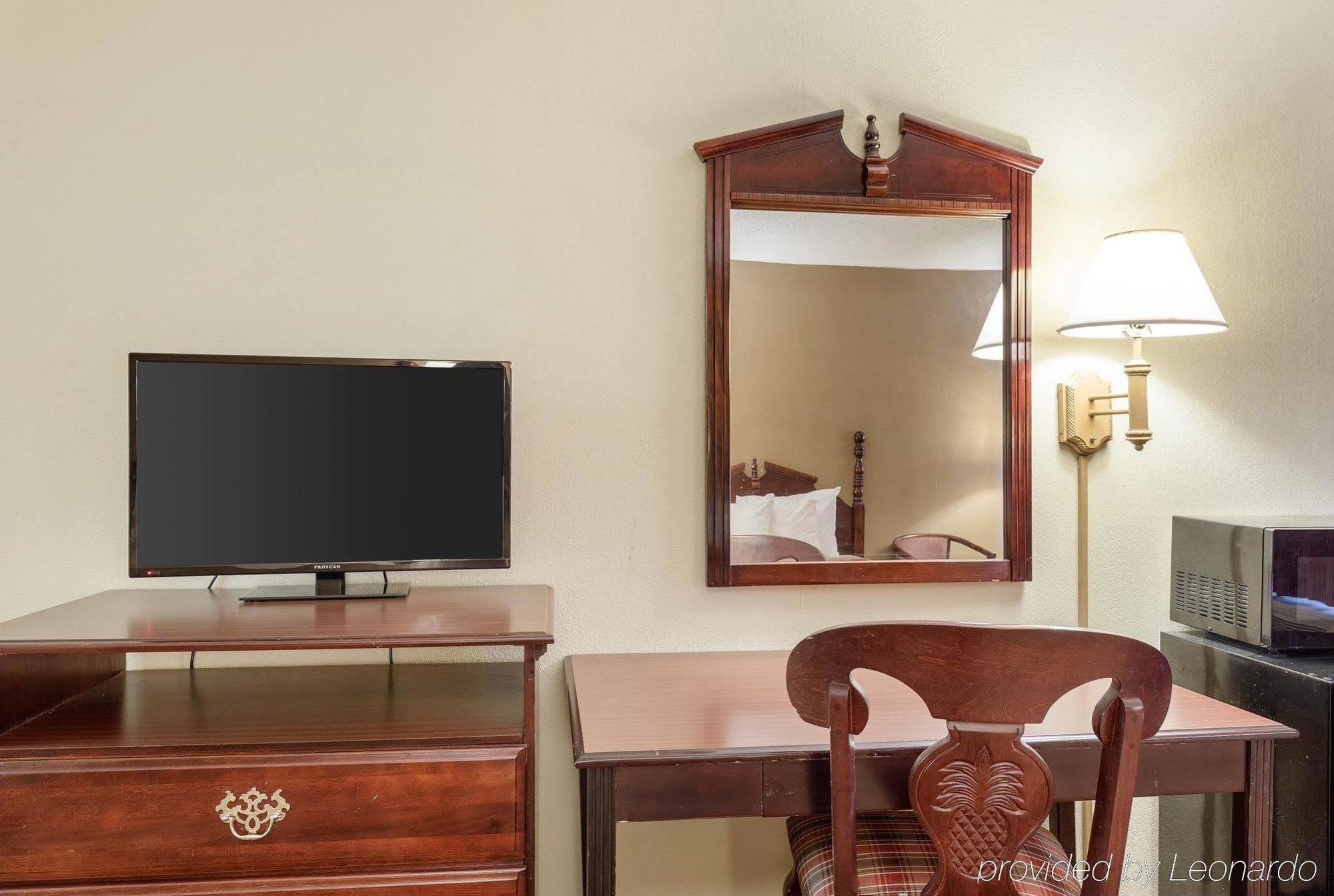 Rodeway Inn West Memphis Zewnętrze zdjęcie